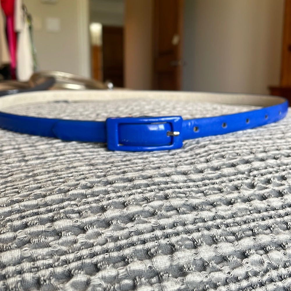 Blue patent leather skinny belt